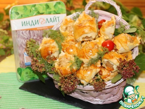 Слойки с начинкой из фарша