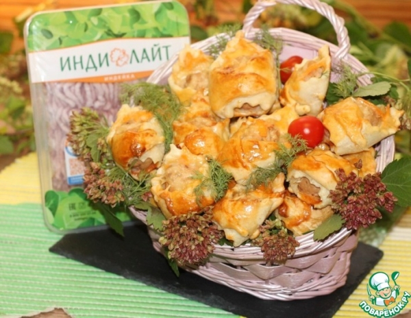 Слойки с начинкой из фарша