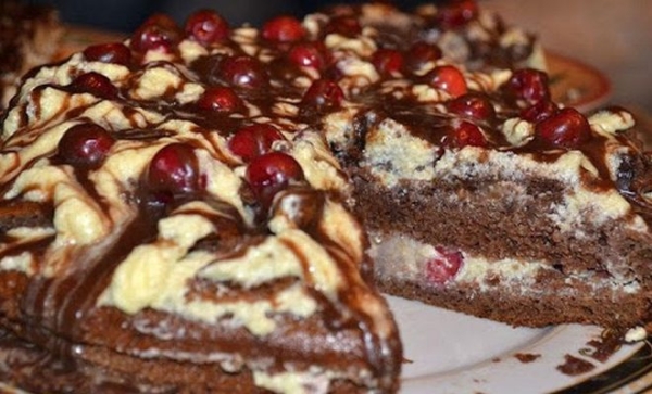 Торт с ликером «Вишневый поцелуй» Торт с ликером «Вишневый поцелуй»