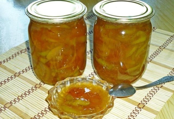 Варенье из алычи и груш с корицей