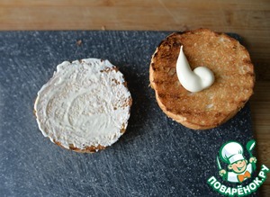 Бургер из индейки с пикантным соусом