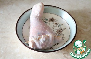 Фаршированная голень индейки с овощами и шампиньонами