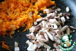 Фаршированная голень индейки с овощами и шампиньонами