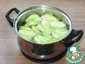 Кабачки, запечённые с фаршем индейки Кабачки, запечённые с фаршем индейки