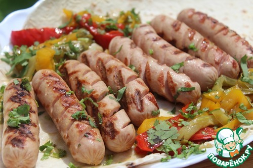 Кисло-сладкие перцы с сосисками