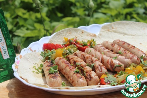 Кисло-сладкие перцы с сосисками