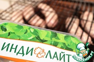 Купаты на углях с соусом из жимолости