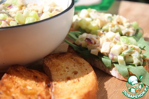 Легкий, сочный салат с ветчиной Легкий, сочный салат с ветчиной