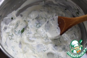 Мини-купаты-гриль с горячим немецким салатом Мини-купаты-гриль с горячим немецким салатом