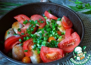 Мини-купаты с томатами и чесноком