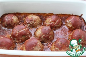 Мясные шарики из индейки с капустой