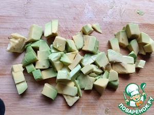 "Салат из черной чечевицы с тунцом."