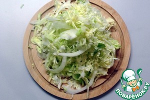 Салат из курицы, капусты, сыра, кукурузы Салат из курицы, капусты, сыра, кукурузы