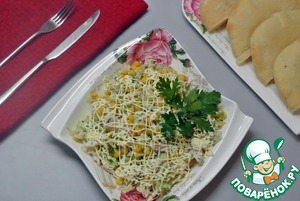 Салат из курицы, капусты, сыра, кукурузы Салат из курицы, капусты, сыра, кукурузы