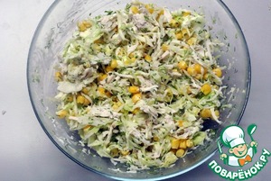 Салат из курицы, капусты, сыра, кукурузы Салат из курицы, капусты, сыра, кукурузы