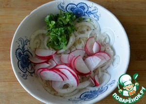 Салат из маринованного лука к шашлыку