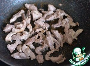 Салат "Лаззат" с индейкой и огурцами