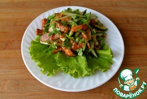 Салат "Лаззат" с индейкой и огурцами