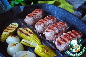 Салат-мангал с люля-кебаб из баранины