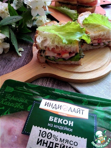 Сэндвич из чиабатты с беконом Сэндвич из чиабатты с беконом