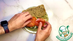 Сэндвич с "Коул слоу" Сэндвич с "Коул слоу"