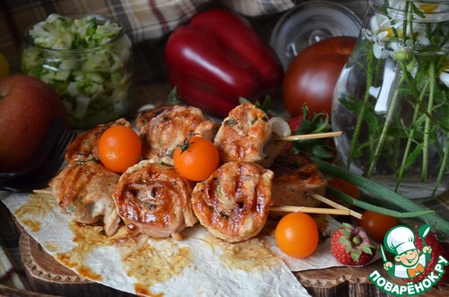 Шашлыки-рулеты из индейки с беконом