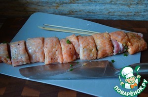 Шашлыки-рулеты из индейки с беконом