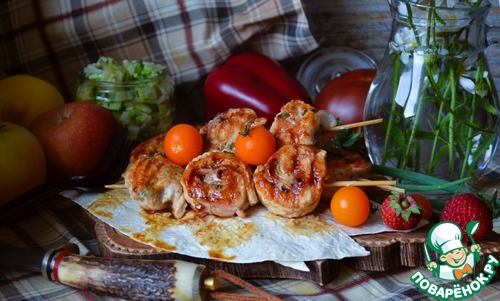 Шашлыки-рулеты из индейки с беконом