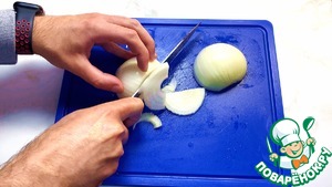 Весенний салат с молодой капустой и овощами Весенний салат с молодой капустой и овощами