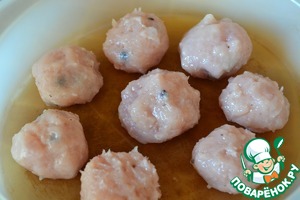 Закуска на шпажках из индейки