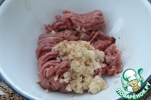 Тефтели из индейки в слоеном тесте