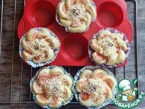 Булочки с сосисками "Цветочки"