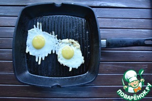 Бургер с колбасой из индейки Бургер с колбасой из индейки