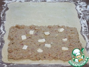 Пирог с индейкой, картофелем и луком