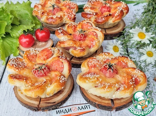 Булочки с сосисками "Цветочки"