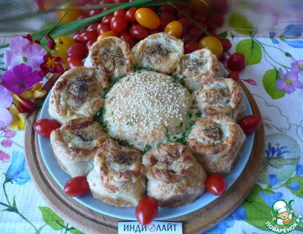 Отрывной пирог с фаршем из индейки