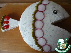 Пирог закусочный с колбасой "Радужная рыба"