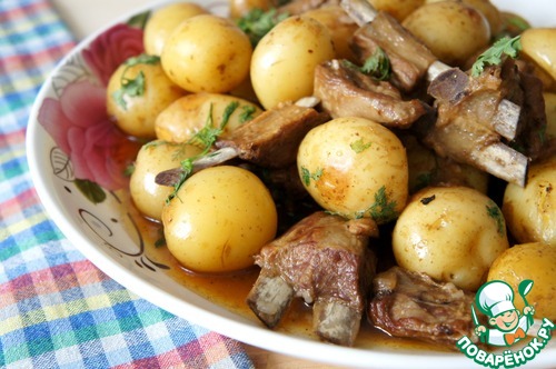 Молодой картофель с рёбрышками Молодой картофель с рёбрышками