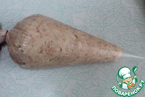 "Палочки" из фарша с белым соусом