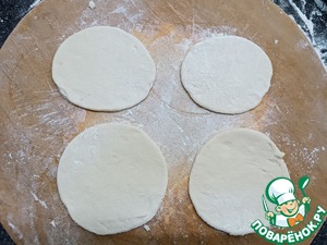 Паровые вареники на кефирном дрожжевом тесте Паровые вареники на кефирном дрожжевом тесте