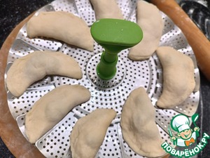 Паровые вареники на кефирном дрожжевом тесте Паровые вареники на кефирном дрожжевом тесте