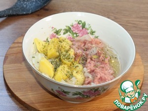 Половинки перца, запечённые с начинкой