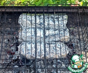 Рулетики из индейки с брынзой