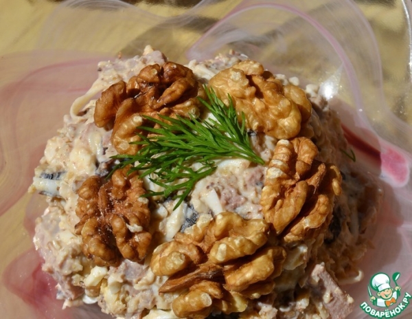 Салат из индейки "Королевский" Салат из индейки "Королевский"