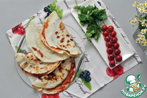 Тортильи с начинкой из индейки