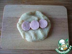 Закуска из картофельного пюре с сосисками Закуска из картофельного пюре с сосисками