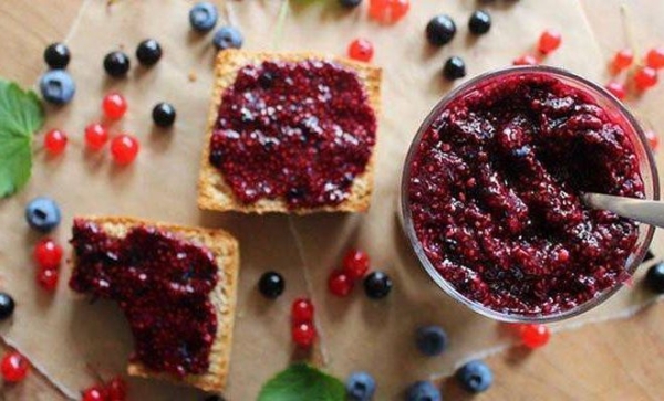 Варенье пятиминутка из черной смородины без воды на зиму Варенье пятиминутка из черной смородины без воды на зиму