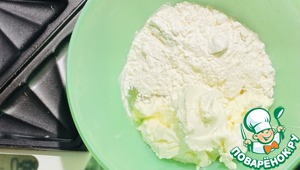 Сырники в сендвичнице Сырники в сендвичнице