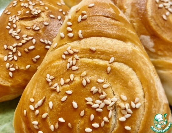 Самса с индейкой из дрожжевого теста Самса с индейкой из дрожжевого теста