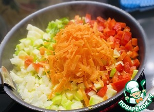 Тушеная пекинская капуста с овощами Тушеная пекинская капуста с овощами